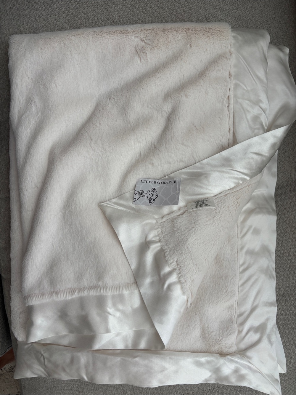 NWT Little Giraffe luxe baby blanket
